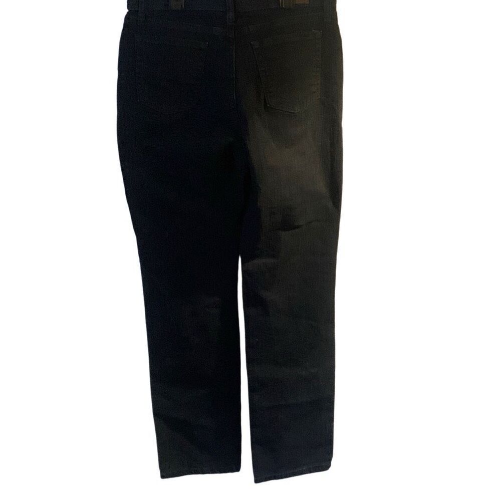 Pre Owned Women’s Lee Classic Fit Straight Leg Jeans Classic and Comfortable